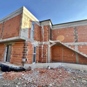 Kozala, stan s grijanim bazenom i krovnom terasom, novogradnja