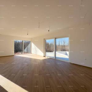 KOŽLJANI - Moderna kuća s bazenom. Blizu šume, 15 min do mora