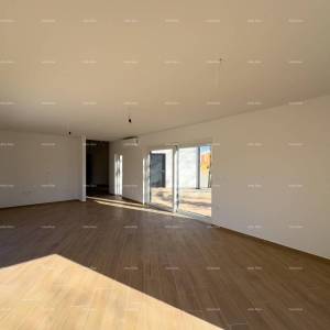 KOŽLJANI - Moderna kuća s bazenom. Blizu šume, 15 min do mora