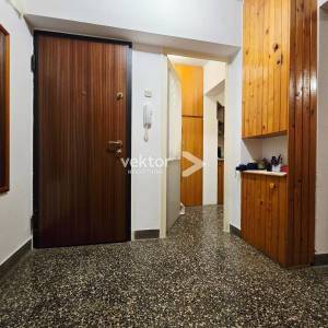 Krimeja, 56m2, dvosoban klasični stan, pogled na more