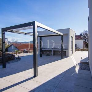 KRK, moderna villa sa bazenom