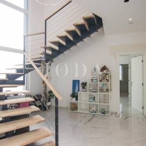 KRK, moderna villa sa bazenom