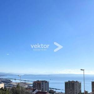 Krnjevo, samostojeća kuća s pogledom na more