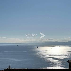 Krnjevo, samostojeća kuća s pogledom na more