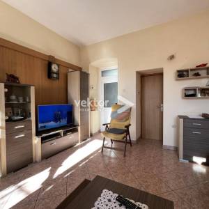 Krnjevo, samostojeća kuća s pogledom na more