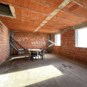 Krnjevo, samostojeća kuća s pogledom na more