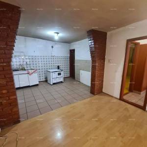 Kuća, centar Buja, 106 m²