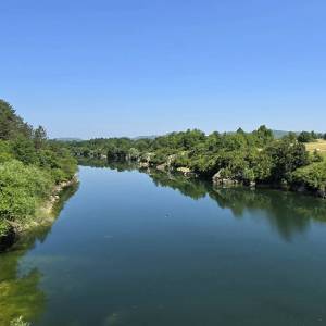 Građevinsko zemljište, odlična lokacija, za investiciju