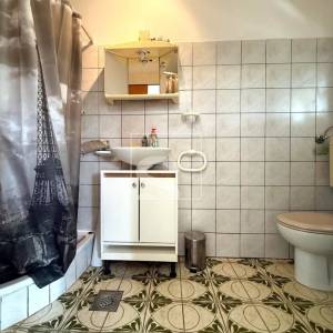 Kuća na mirnoj lokaciji - Loborika 