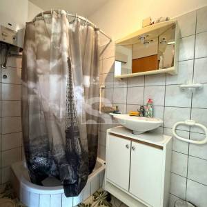 Kuća na mirnoj lokaciji - Loborika 