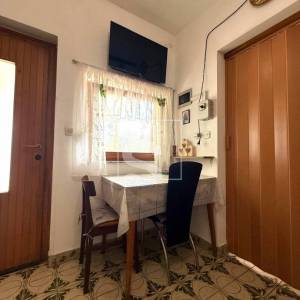 Kuća na mirnoj lokaciji - Loborika 