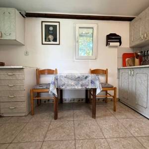 Kuća na mirnoj lokaciji - Loborika 