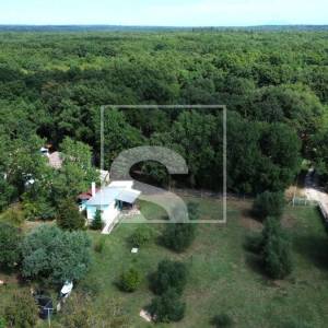 Kuća na mirnoj lokaciji - Loborika 