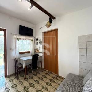 Kuća na mirnoj lokaciji - Loborika 