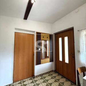 Kuća na mirnoj lokaciji - Loborika 