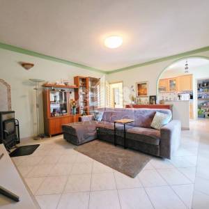 Kuća na otoku Viru 120m od mora – prizemnica