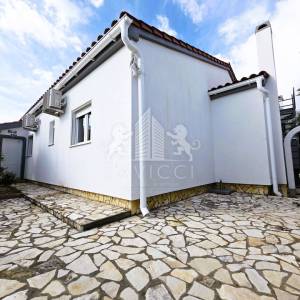 Kuća na otoku Viru 120m od mora – prizemnica