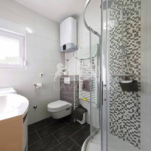 Kuća na otoku Viru 120m od mora – prizemnica