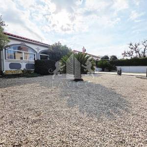 Kuća na otoku Viru 120m od mora – prizemnica