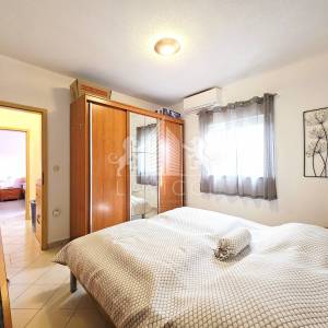 Kuća na otoku Viru 120m od mora – prizemnica