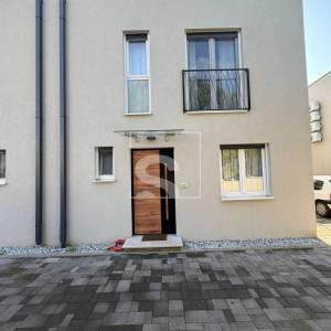 Kuća Pula - 3S+DB, 2 parkinga i jacuzzi - TOP lokacija