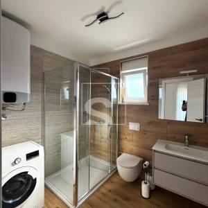 Kuća Pula - 3S+DB, 2 parkinga i jacuzzi - TOP lokacija