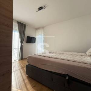 Kuća Pula - 3S+DB, 2 parkinga i jacuzzi - TOP lokacija