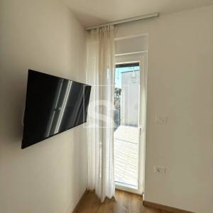 Kuća Pula - 3S+DB, 2 parkinga i jacuzzi - TOP lokacija