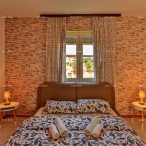 Kuća s bazenom! Medulin!