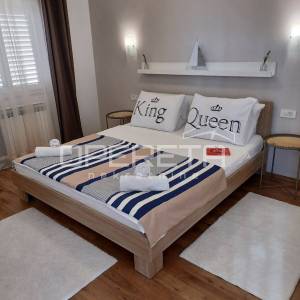 Kuća s bazenom, pogledom na more, 200m od plaže