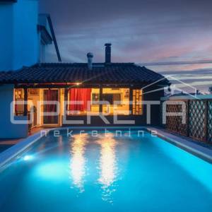 Kuća s bazenom, pogledom na more, 200m od plaže