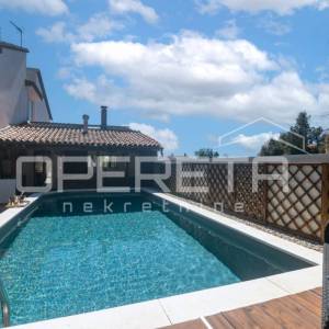 Kuća s bazenom, pogledom na more, 200m od plaže