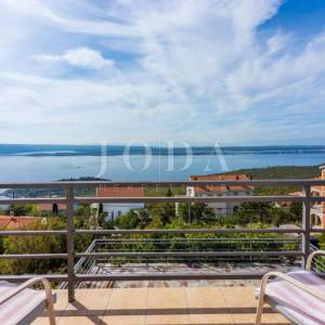 Kuća sa 2 stana i panoramskim pogledom