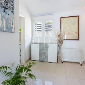 Kuća sa 2 stana i panoramskim pogledom