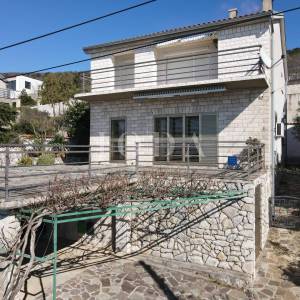 Kuća sa 2 stana i panoramskim pogledom