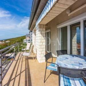 Kuća sa 2 stana i panoramskim pogledom