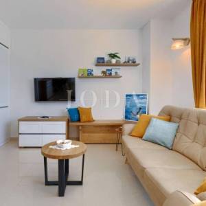 Kuća sa bazenom i pogledom na more,LABIN okolica