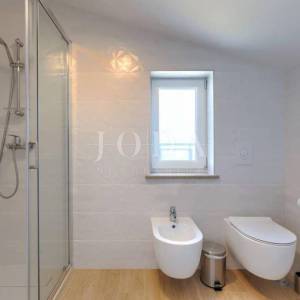 Kuća sa bazenom i pogledom na more,LABIN okolica