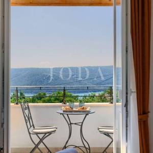 Kuća sa bazenom i pogledom na more,LABIN okolica