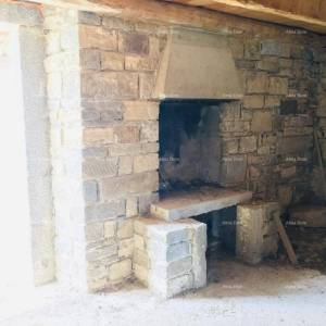 Kuća samostojeća stara za rekonstrukciju , blizina mjesta Motovuna.