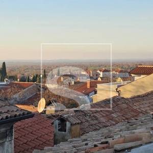 Kuća u Vodnjanu sa spektakularnom rooftop terasom