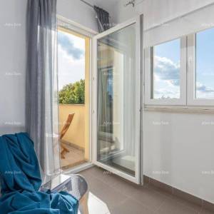 Kuća za odmor s bazenom i velikom okućnicom. Blizina grada Labina.