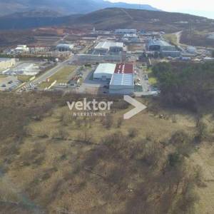 Kukuljanovo, građevinsko zemljište u industrijskoj zoni