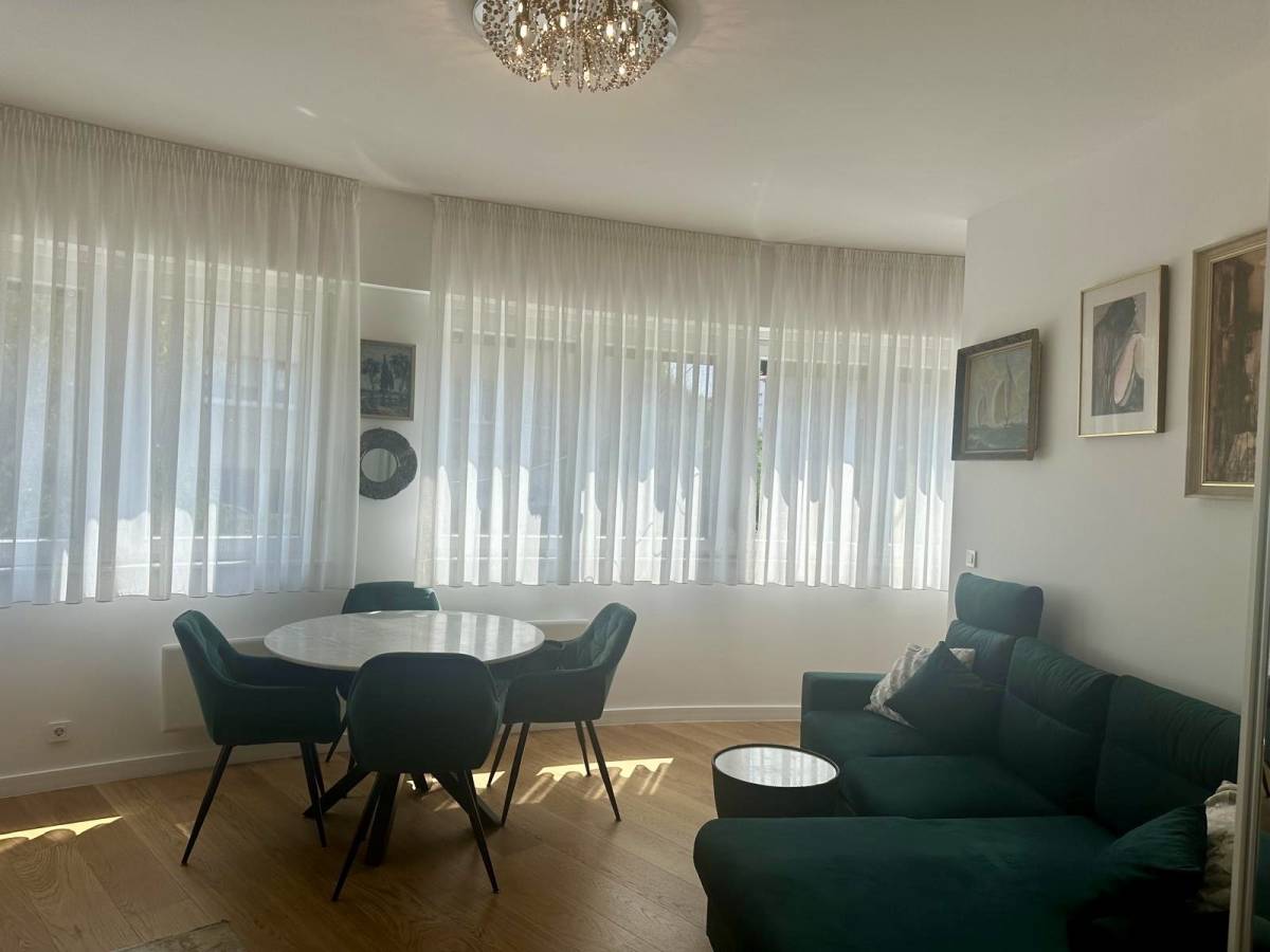 Kvatrić - Grabovčeva ul. - novonamješten 2-soban stan 40 m2