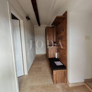 Labin, kuća u prirodi, u blizini centra