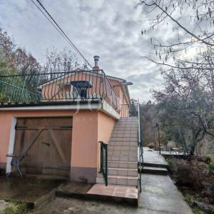 Labin, kuća u prirodi, u blizini centra