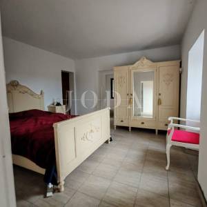 Labin, kuća u prirodi, u blizini centra