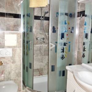 Labin, kuća za investiciju, 8 apartmana