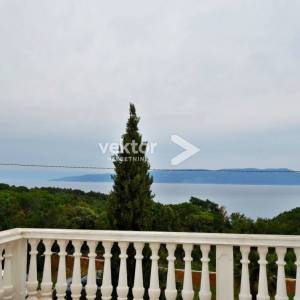 Labin, kuća za investiciju, 8 apartmana