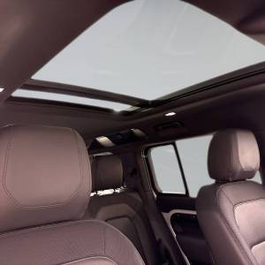 Land Rover Defender 110 X-DYNAMIC S 3.0D 250HP MHEV AWD A8